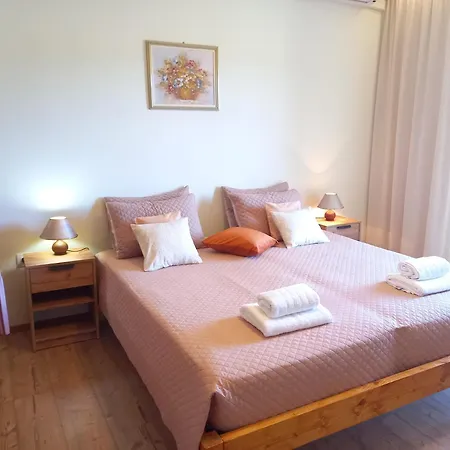 Natassa House 1 Nyaraló *