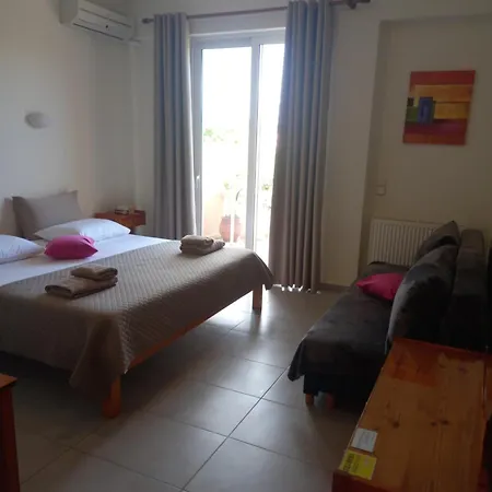Natassa House 1 * 圣佐治欧斯帕贡