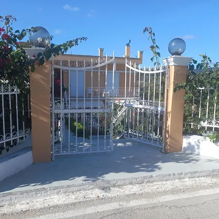 Nyaraló Natassa House 1 *