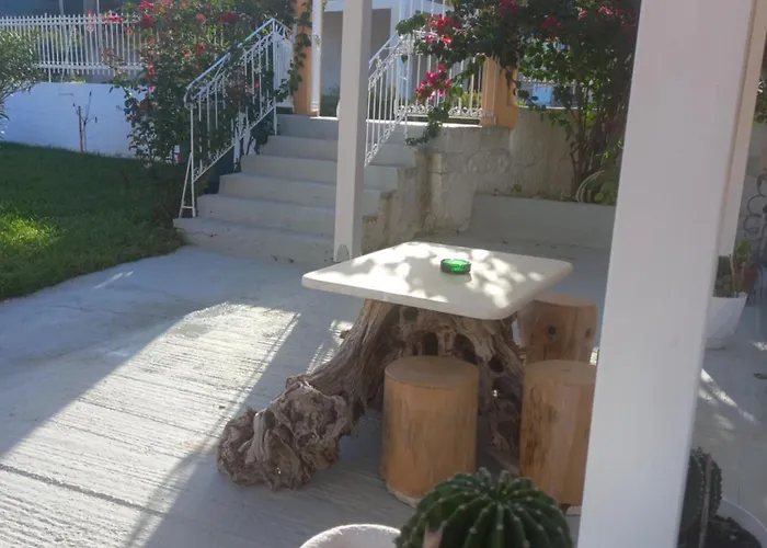 Natassa House 1 Agios Georgios Pagon